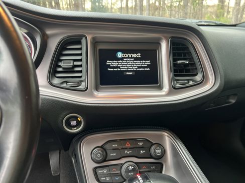 Used 2023 Dodge Challenger GT image 27