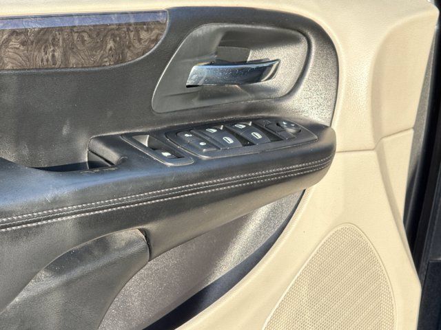 Used 2012 Dodge Grand Caravan SE FWD image 13