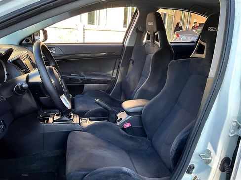 Used 2015 Mitsubishi Lancer Evolution GSR image 7