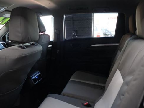 Used 2016 Toyota Highlander Plus image 22