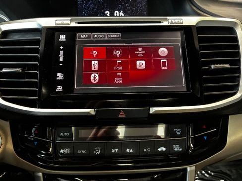 Used 2016 Honda Accord EX-L image 24