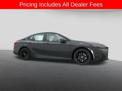New 2026 Toyota Camry SE FWD image 28