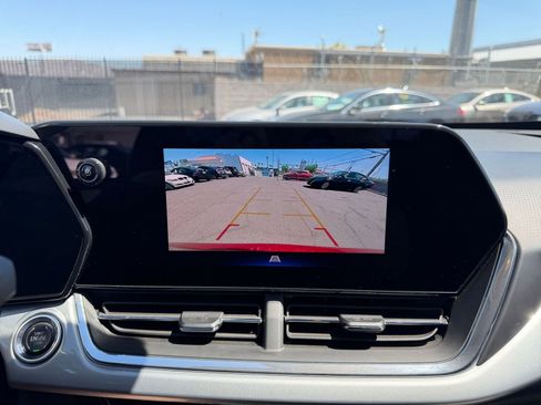 Used 2025 Chevrolet Trax LT image 22