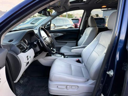 Used 2017 Honda Pilot Elite image 12