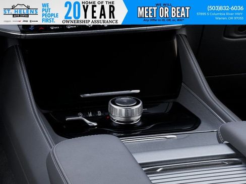 New 2026 Jeep Grand Wagoneer L 4WD w/ Premium Group I image 27