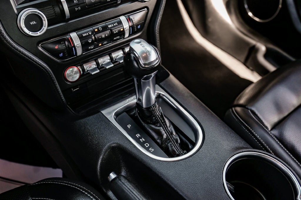 Used 2022 Ford Mustang Premium RWD image 16