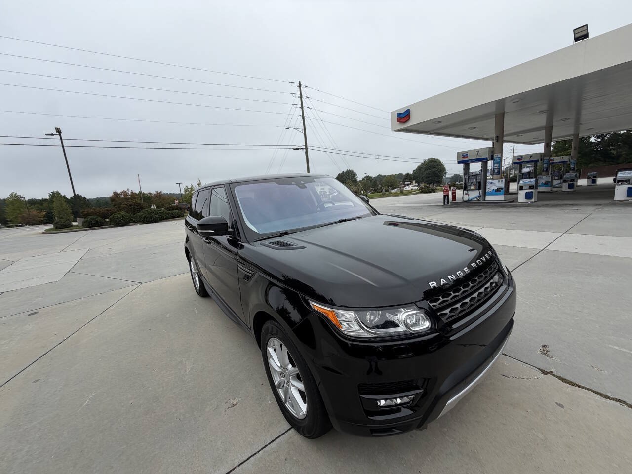 Used 2017 Land Rover Range Rover Sport SE AWD/4WD image 27