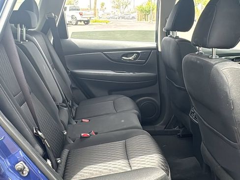 Used 2020 Nissan Rogue SV AWD/4WD image 22