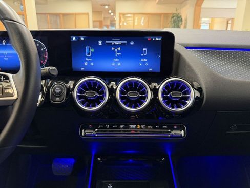 Certified 2025 Mercedes-Benz GLA 250 image 12