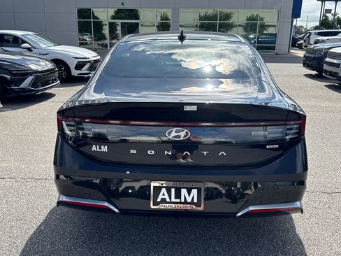 New 2025 Hyundai Sonata SEL image 4
