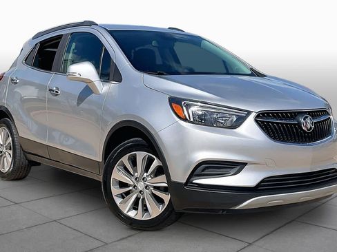 Used 2018 Buick Encore Preferred FWD image 3