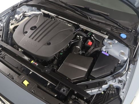 Used 2023 Volvo S60 B5 Plus AWD/4WD image 21