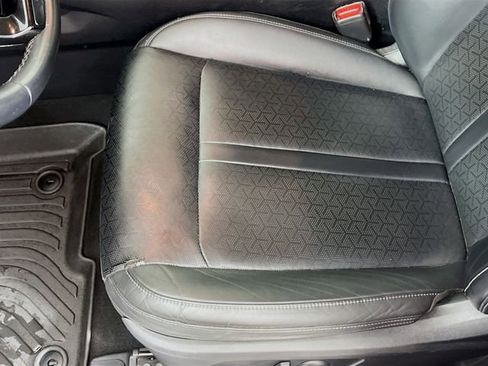 Used 2022 Kia Sorento S FWD image 20