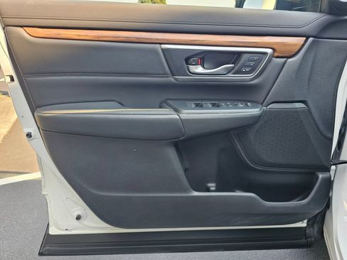 Used 2022 Honda CR-V Touring image 20