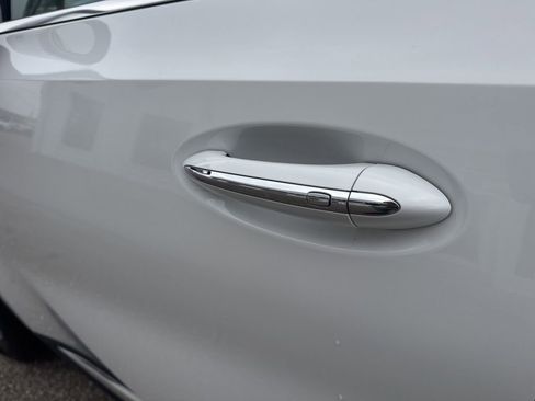 Certified 2023 Buick Envision Essence image 10