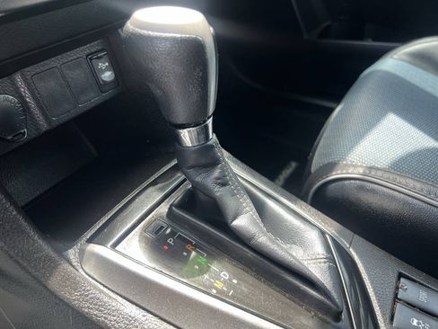 Used 2016 Toyota Corolla S FWD image 25