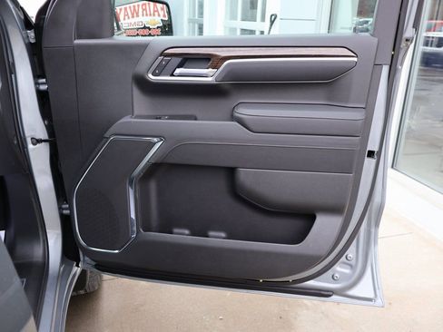 New 2026 GMC Sierra 1500 Elevation image 38