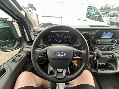 Used 2024 Ford Transit 250 Low Roof w/ Exterior Upgrade Package RWD image 16