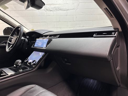 Used 2023 Land Rover Range Rover Velar S AWD/4WD image 31