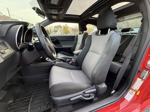 Used 2014 Scion tC image 10