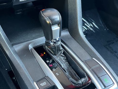 Used 2019 Honda Civic Sport image 21