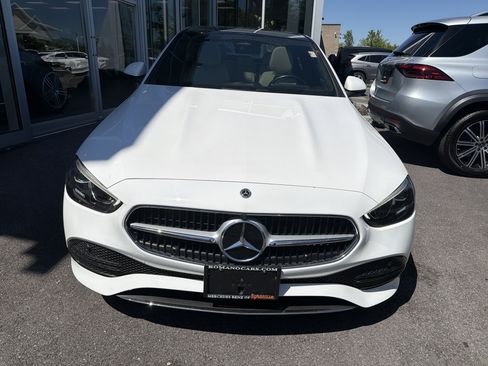 Used 2022 Mercedes-Benz C 300 4MATIC Sedan image 3