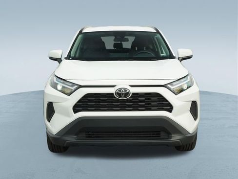 Used 2024 Toyota RAV4 XLE image 2