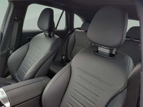 Certified 2026 Mercedes-Benz GLC 300 4MATIC image 18