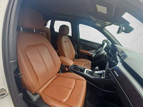 Used 2024 Audi Q3 2.0T Premium Plus w/ Premium Plus Package AWD/4WD image 19