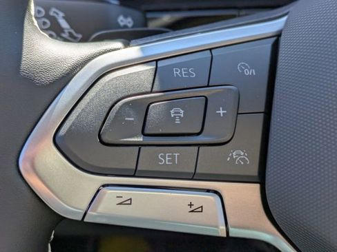 New 2026 Volkswagen Atlas SE FWD image 28