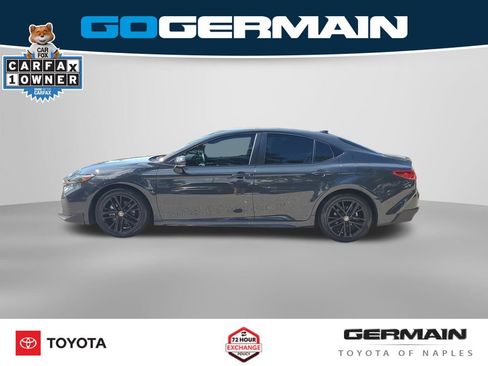 Used 2025 Toyota Camry SE w/ Convenience Package FWD image 12