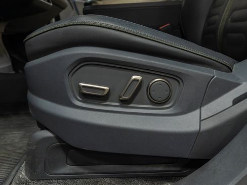 Used 2022 Rivian R1T Adventure AWD/4WD image 48