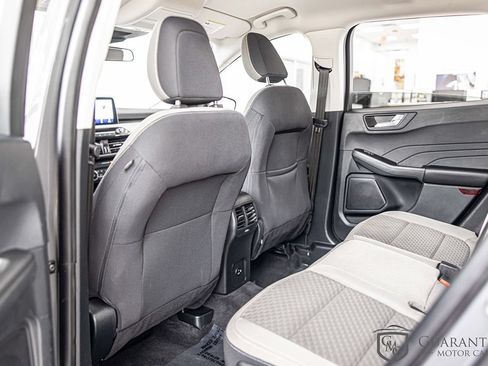 Used 2021 Ford Escape SE w/ Cold Weather Package FWD image 30
