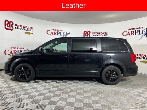 Used 2019 Dodge Grand Caravan GT w/ Safety Sphere Group FWD image 4