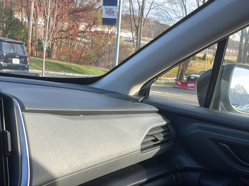 Certified 2024 Subaru Crosstrek 2.0i Premium image 19