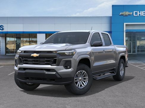 New 2026 Chevrolet Colorado LT w/ LT Convenience Package AWD/4WD image 7