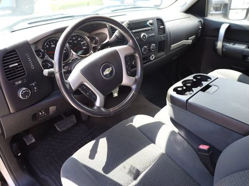 Used 2007 Chevrolet Silverado 2500 LT w/ 1LT Convenience Package AWD/4WD image 12
