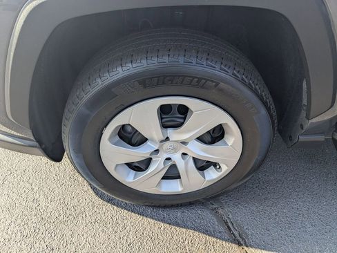 Used 2024 Toyota RAV4 LE image 33