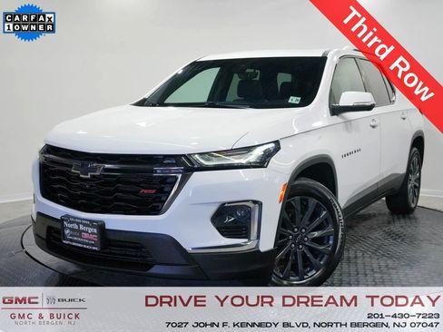 Used 2023 Chevrolet Traverse RS w/ LPO, Floor Liner Package AWD/4WD image 1