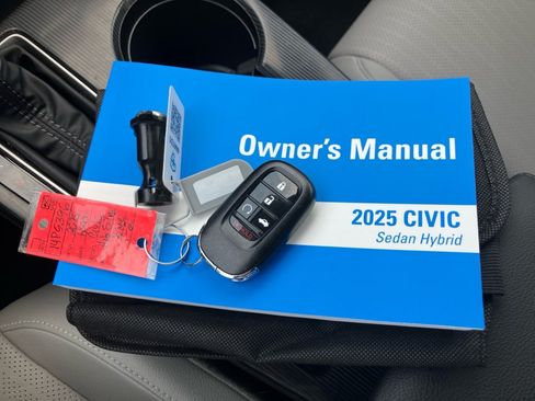 Certified 2025 Honda Civic Sport Touring image 34