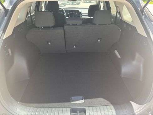 Used 2025 Kia Sportage LX FWD image 30