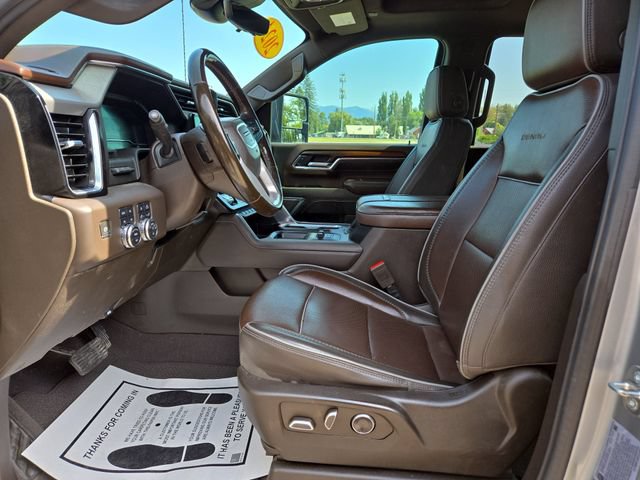 Used 2024 GMC Sierra 3500 Denali w/ Denali Reserve Package AWD/4WD image 2