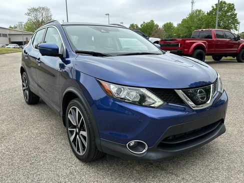 Certified 2019 Nissan Rogue Sport SL w/ Premium Package image 3
