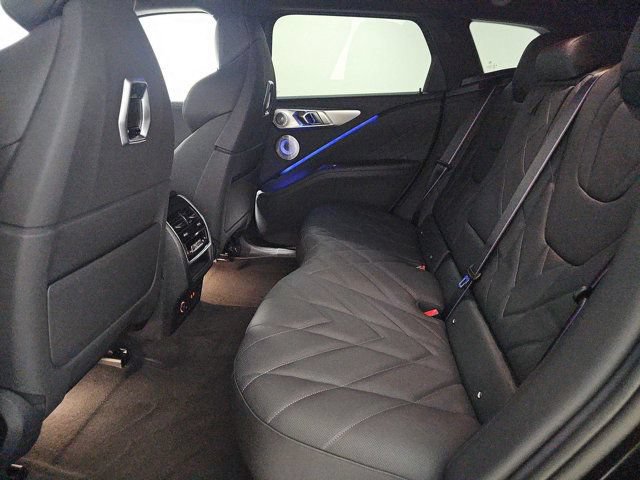 Used 2024 BMW iX xDrive50 AWD/4WD image 4