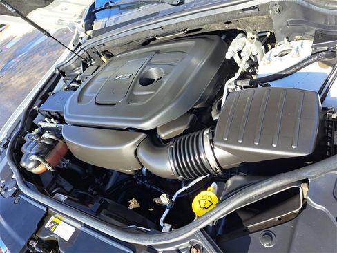 Used 2019 Jeep Grand Cherokee Limited image 32