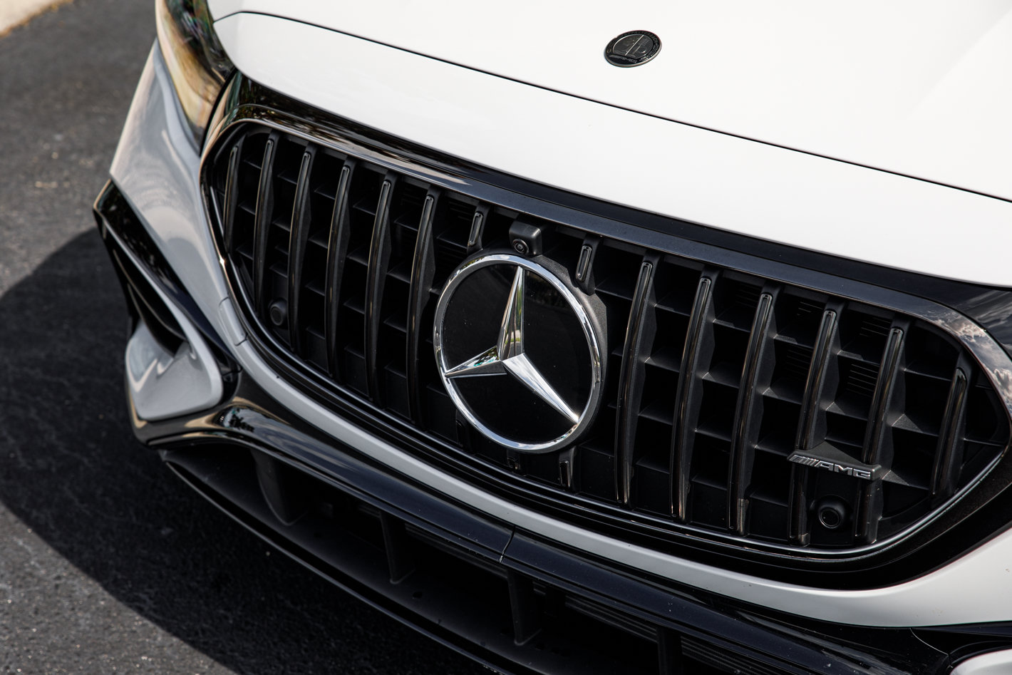 Used 2026 Mercedes-Benz E 53 AMG e 4MATIC Sedan image 3