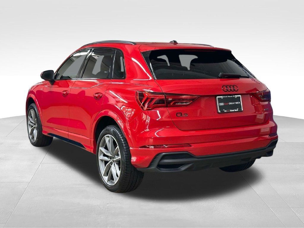 Used 2024 Audi Q3 2.0T Premium AWD/4WD image 6