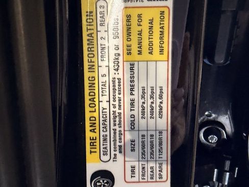 Used 2018 Volvo XC60 T5 Momentum image 28