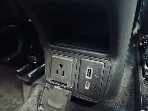 Used 2023 Buick Encore GX Essence w/ Experience Buick Package image 20