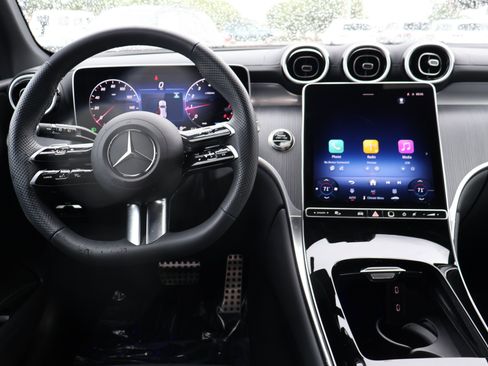 Certified 2025 Mercedes-Benz GLC 300 4MATIC image 18